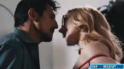 Романтический секс с распутной блондинкой