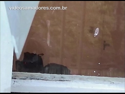 ❤️ Возбужденный мужик смотрит на свою подругу с другим парнем, записывает трах видео, не беспокоя парочку ❤️ Видео траха на xxxifuck.ru